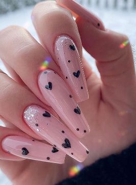 Pretty Cute Valentines Day Nails You Will Love [https://gadingcity.com/pretty-cute-valentines-day-nails-you-will-love/]